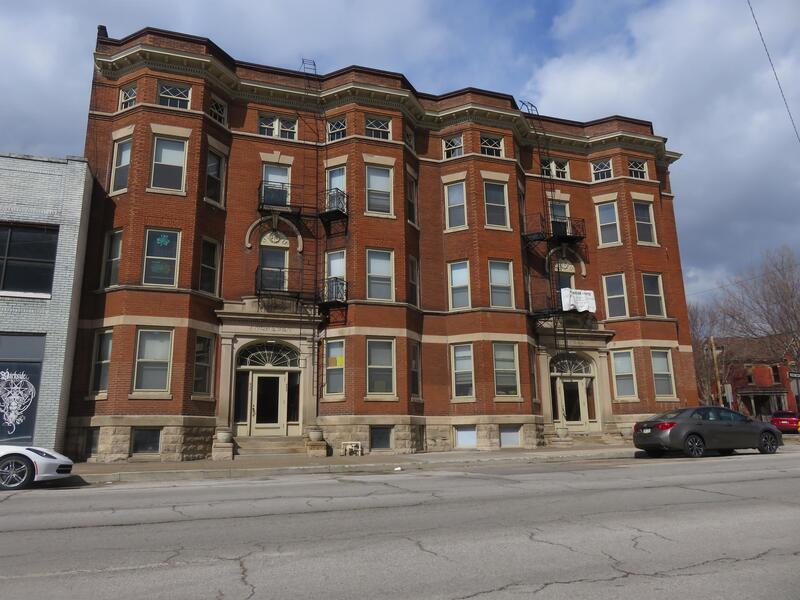Davenport Condo: 608 W. 3rd St. #5D