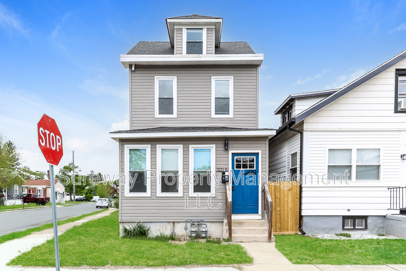 Hamilton Condo: 300 D'Arcy Ave