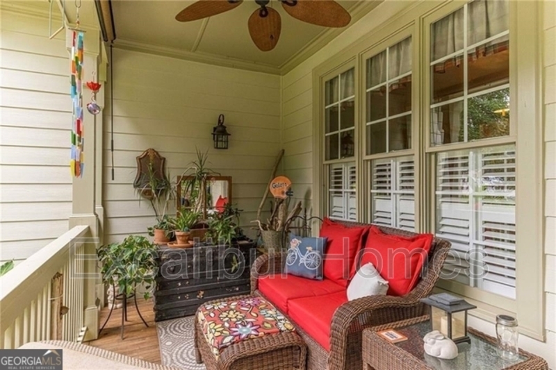 Snellville House: 2714 Wood Gate Way