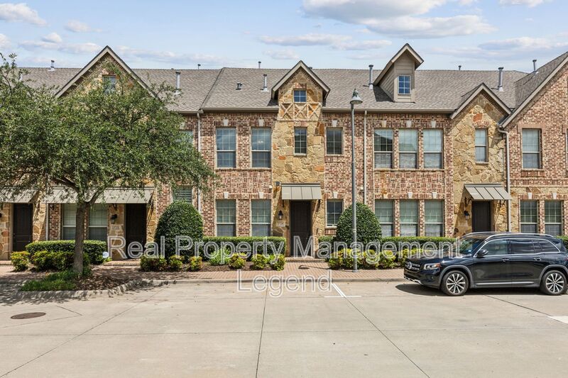 Plano House: 5729 Knox Drive
