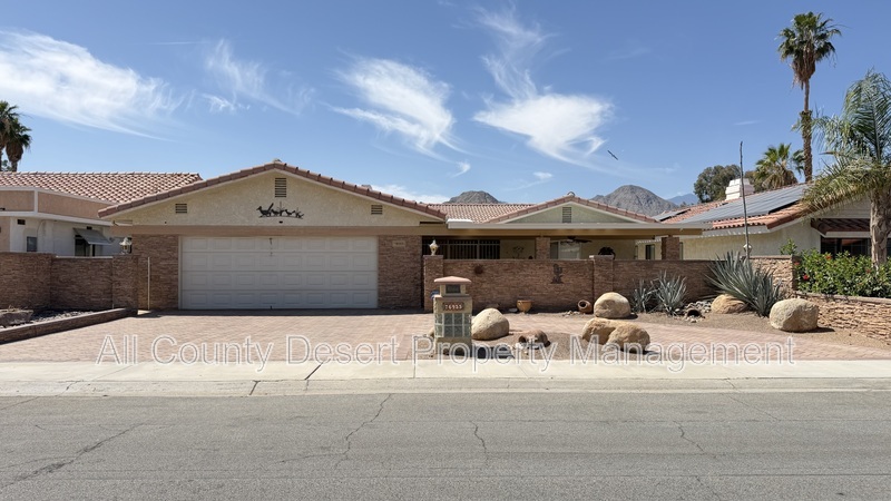 Palm Desert House: 76955 California Drive
