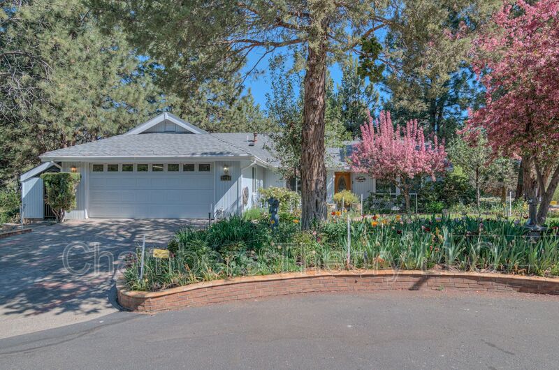 Bend House: 20750 Will Scarlet Ln.