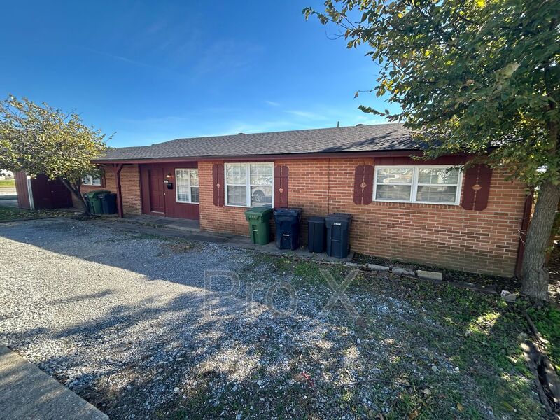 Rogers House: 600 W Olive St