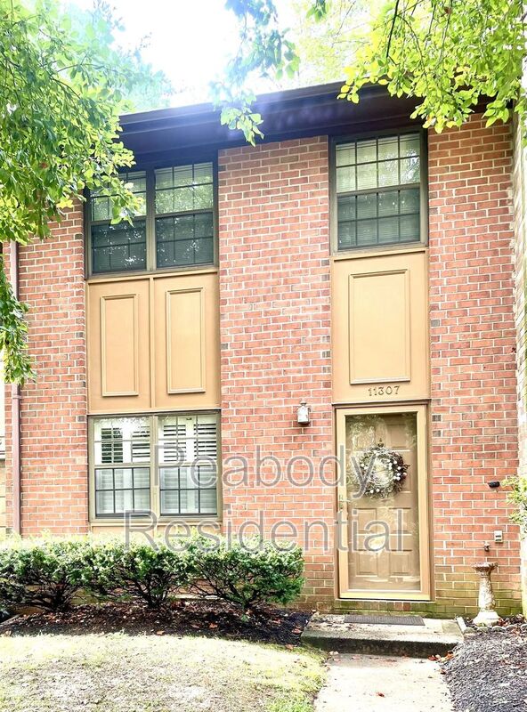 Reston House: 11307 Headlands Ct