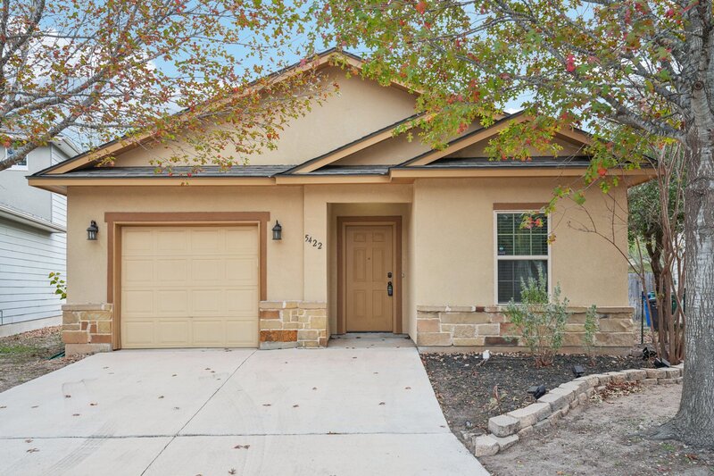 San Antonio House: 5422 Sunlit Brook