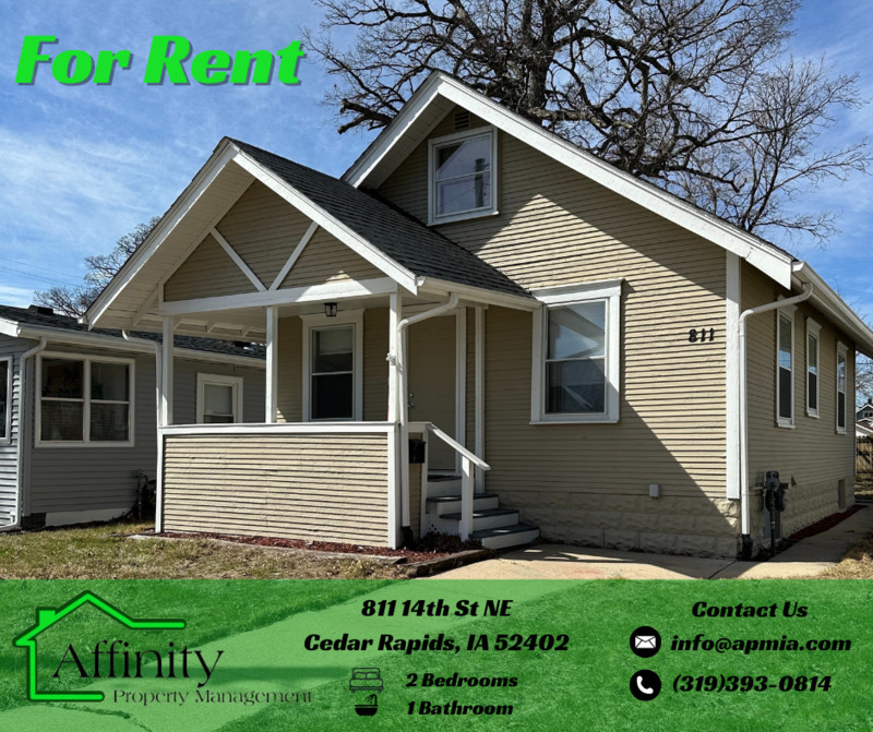 Cedar Rapids House: 811 14th St NE