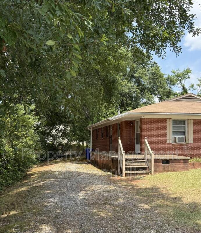 Greenville Condo: 9 Eisenhower Drive
