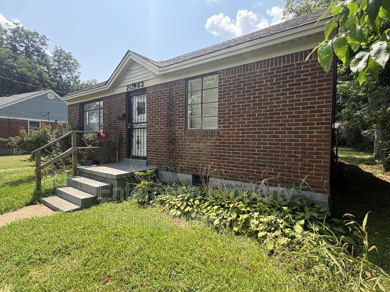 Photo 3 of 2083 Charleston Rd