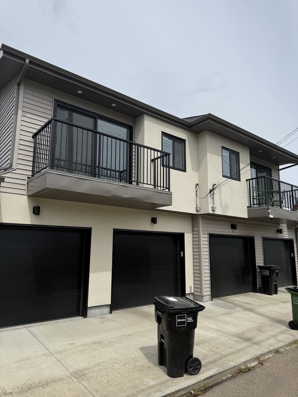 Edmonton House: 8313 76 Avenue Northwest