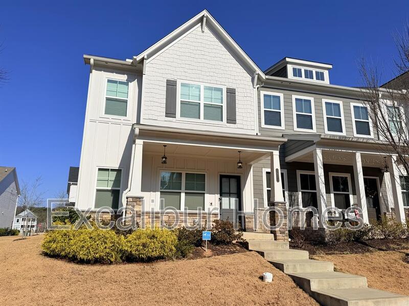 Atlanta House: 1971 Drew Drive