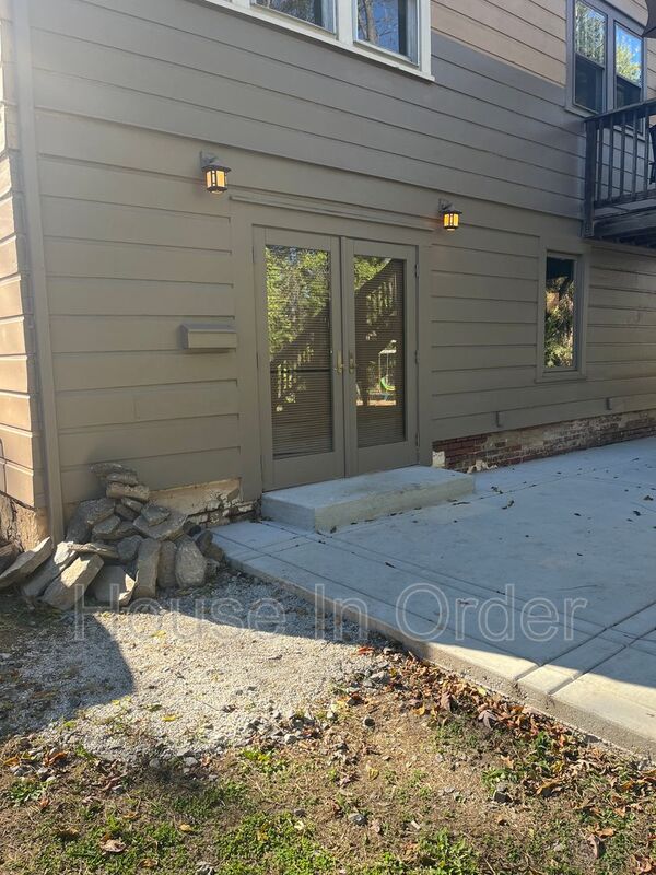 Asheville Condo: 127 Flint Street