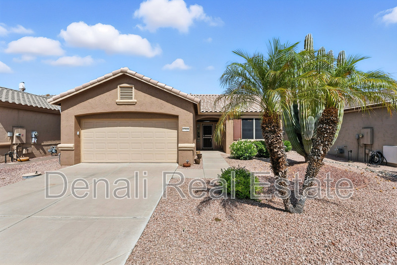 Surprise House: 17934 W Deneen Way