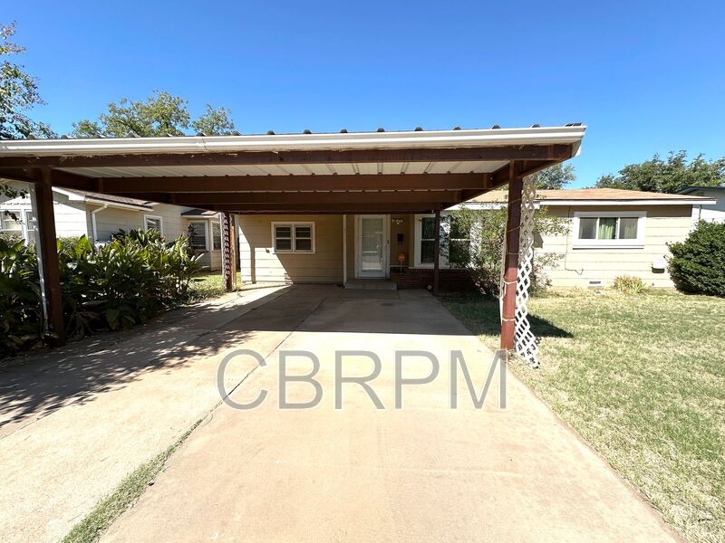 Lubbock House: 3004 43rd Street