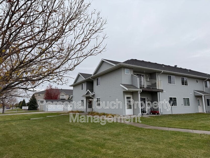 Moorhead Condo: 1201 Belsly Boulevard