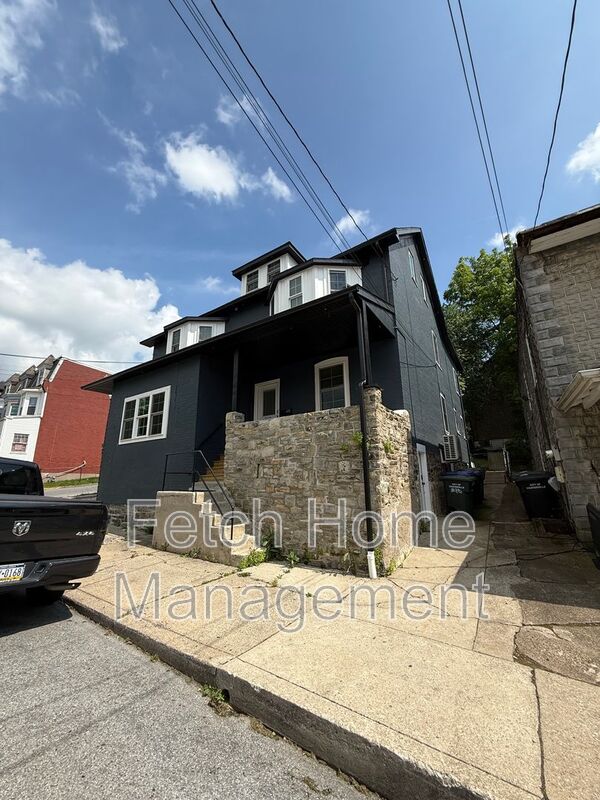 Coatesville House: 218 Walnut Street