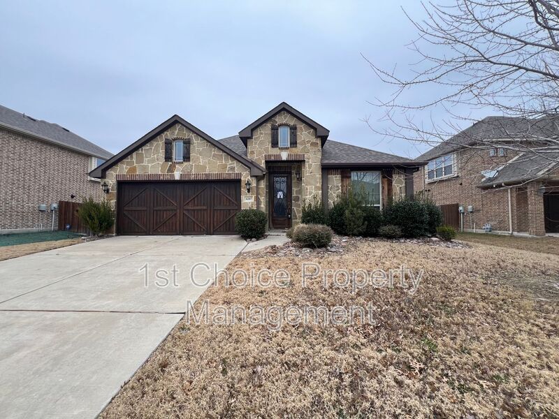 Mansfield House: 4207 Cobblestone Cir