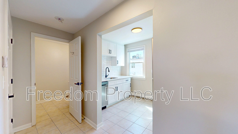 Southington House: 12 Liberty Street