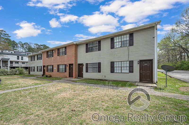 Center Point Condo: 403 22nd Ave NE