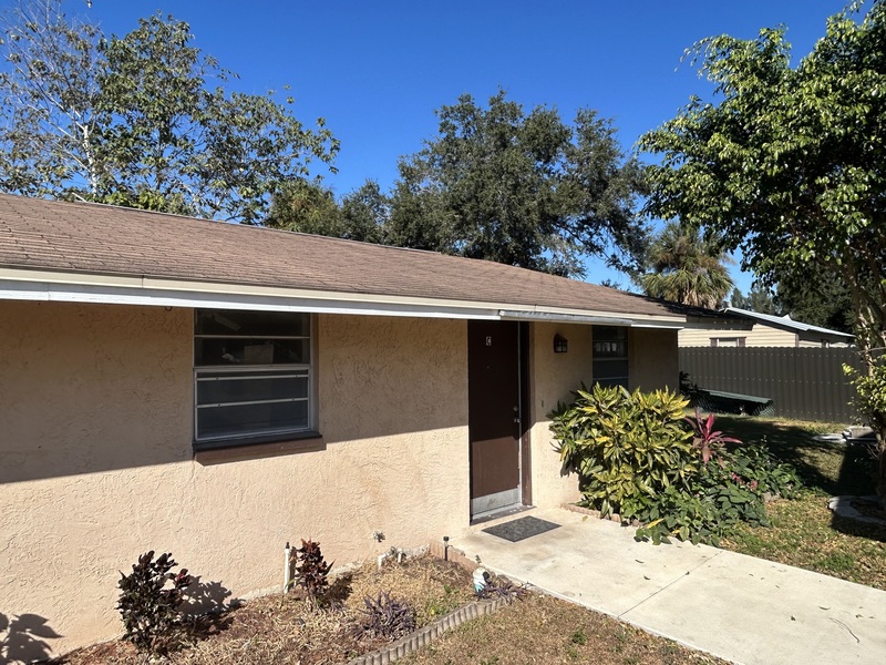 Gibsonton Condo: 10415 Alma St