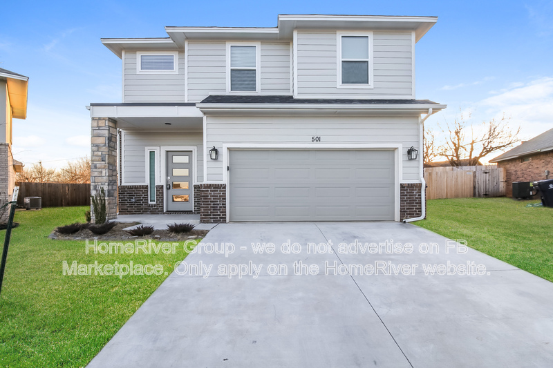 Edmond House: 501 NW 176th St