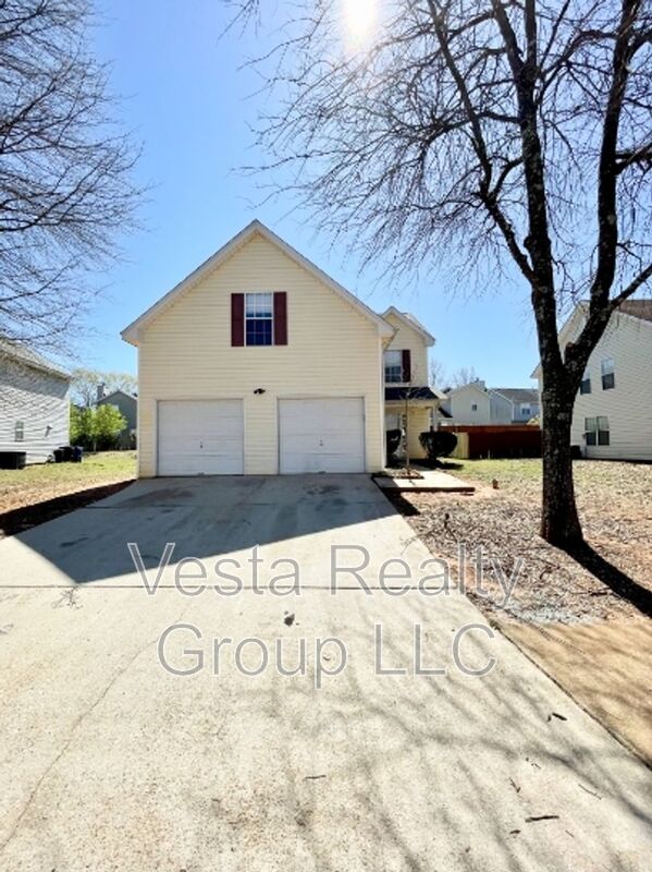 McDonough House: 220 Labrea Boulevard