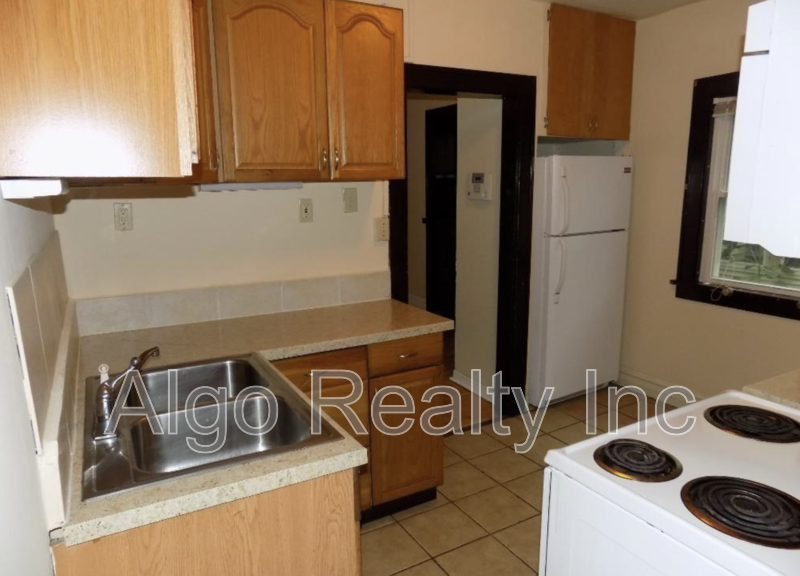 Minneapolis House: 3910 Emerson Avenue North