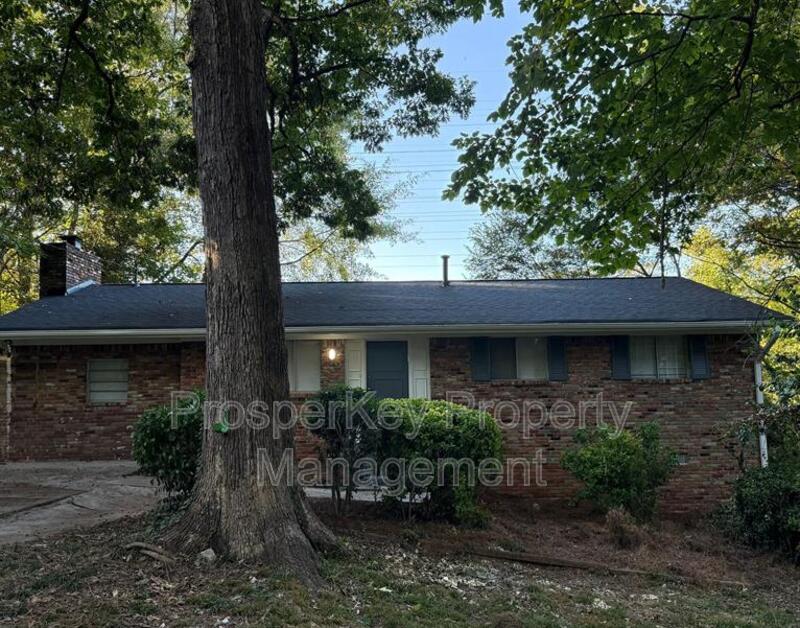 Forest Park House: 1159 Tamarack Trail