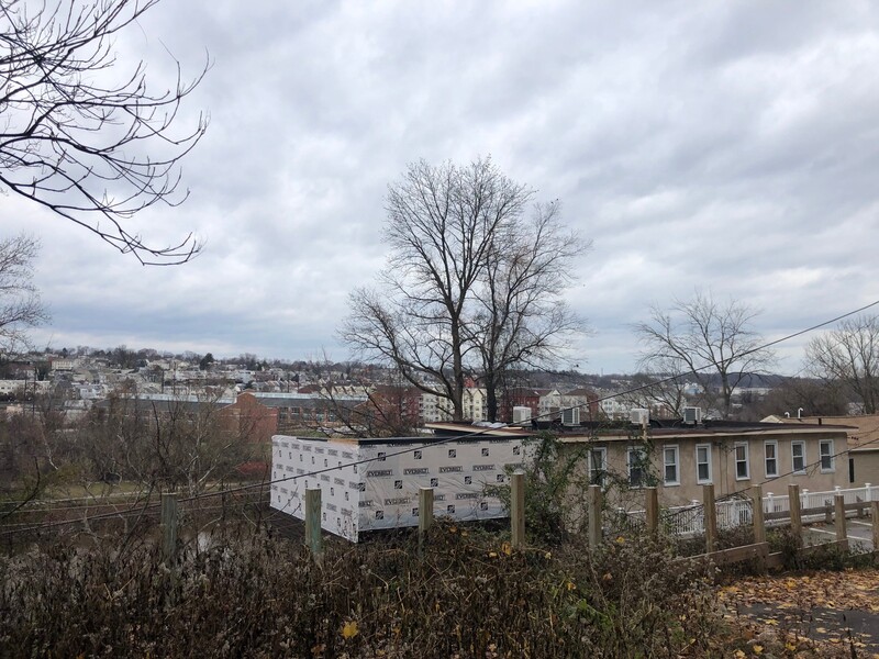Conshohocken House: 7 Woodmont Road