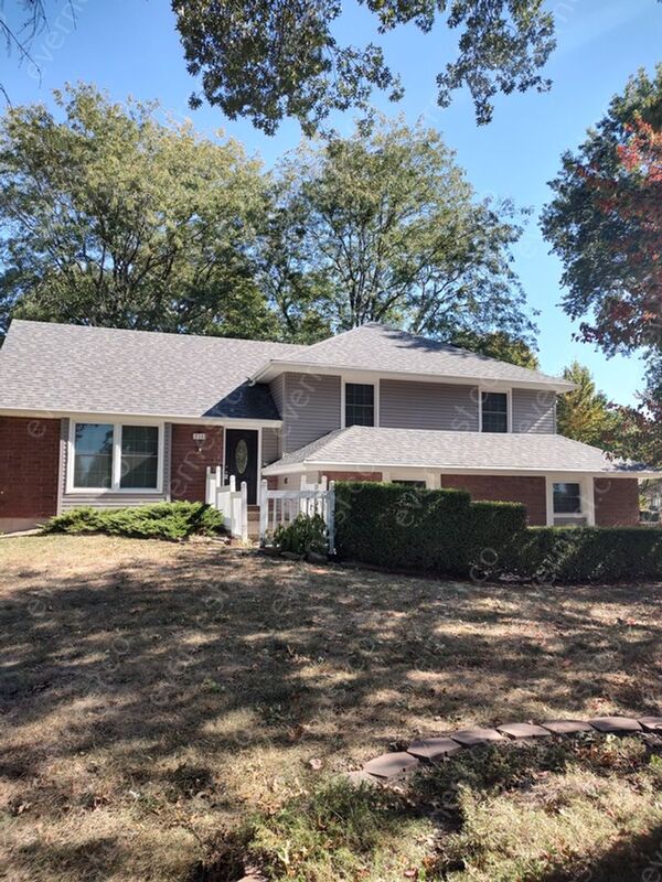 Request a Viewing for 227 N Woodson Dr Tenant Turner