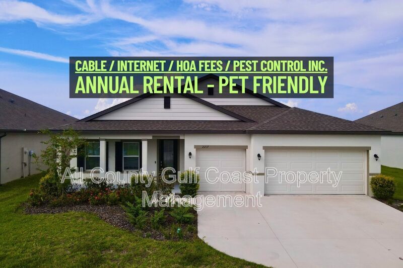 Bradenton House: 2218 Citrus Breeze Dr