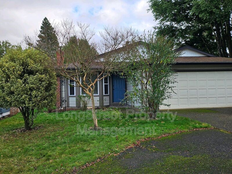 Portland House: 5030 NE Roselawn St