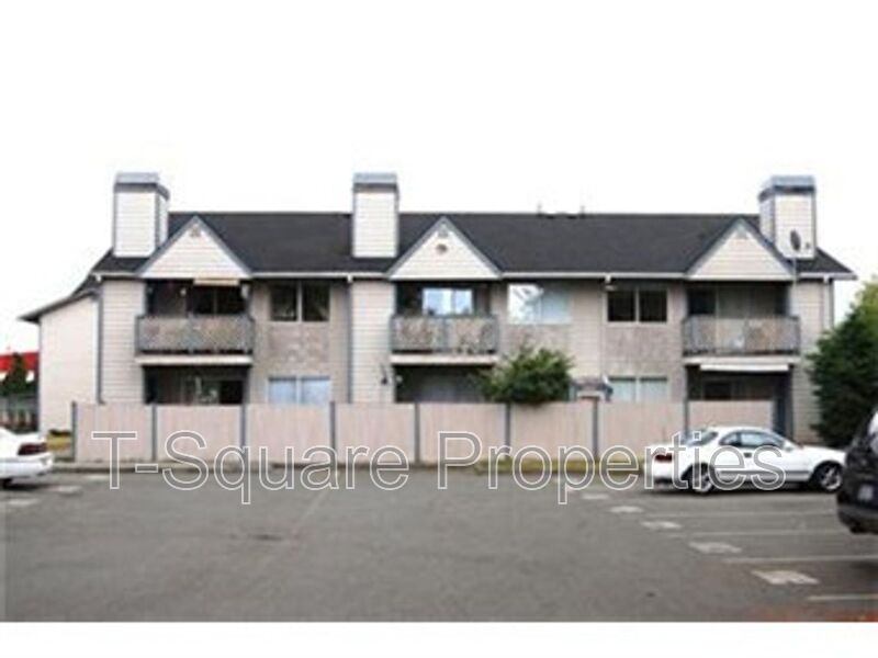 Everett House: 9719 Holly Dr