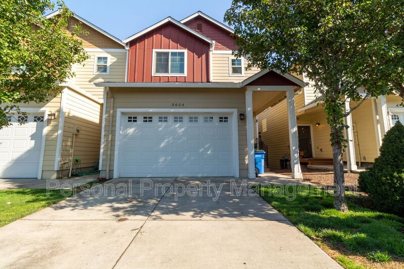 Vancouver Townhome: 3604 NE 81st Cir