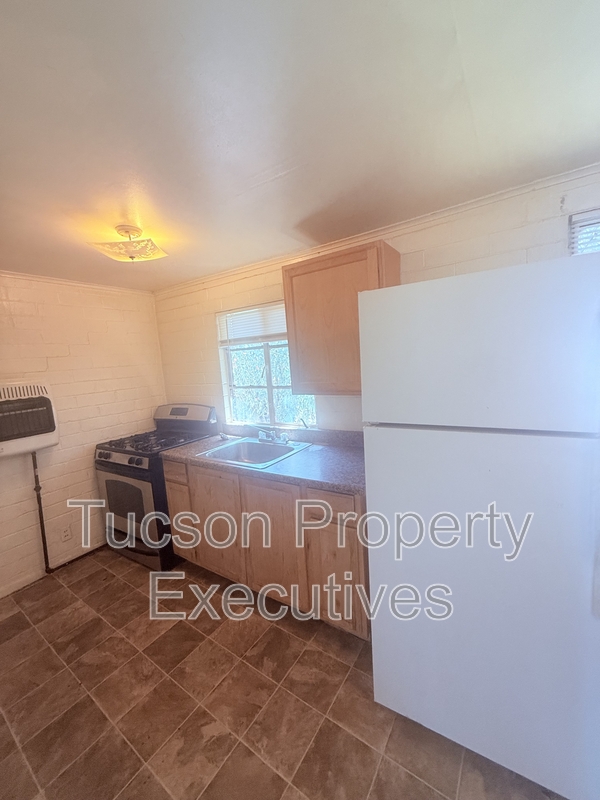 Tucson Condo: 3274 East Benson Hwy - 24