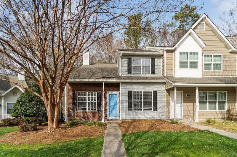 Charlotte Townhome: 9101 Exbury Ct