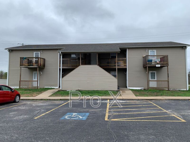 Joplin House: 4569 E. Zora