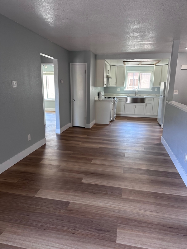 Tracy Condo: 34 West 7th Street - G