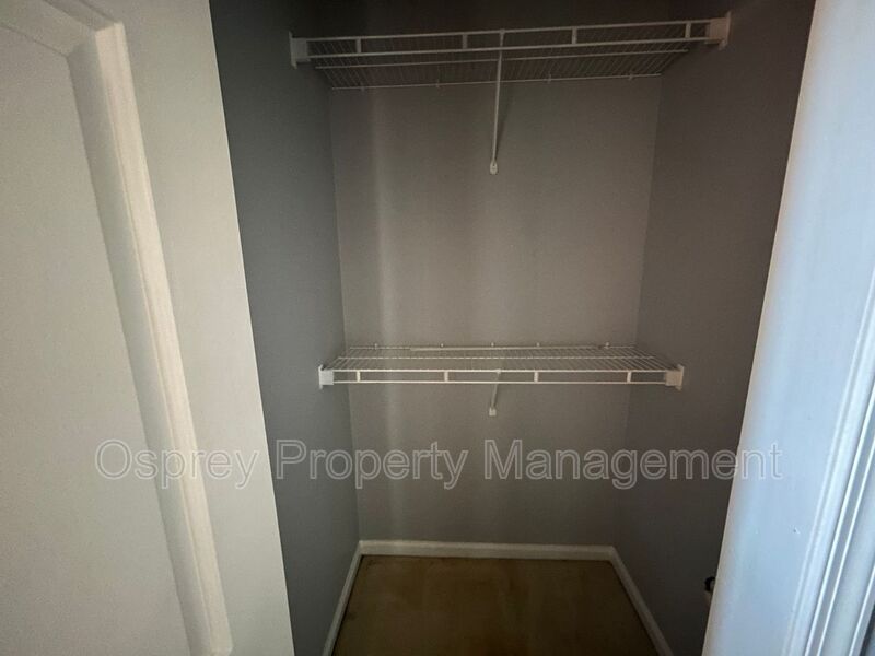 Introducing a charming 2 bedroom, 2 bathroom condo  - Photo 12