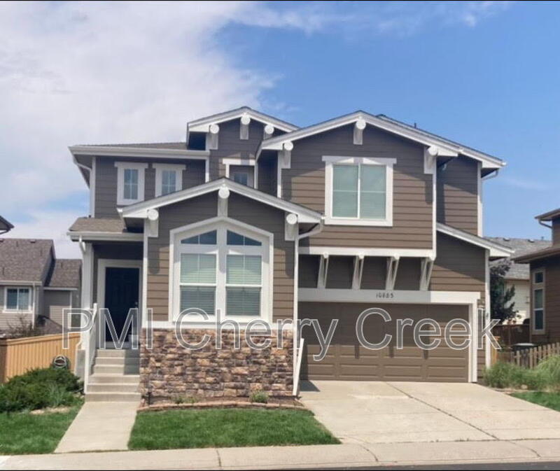 Highlands Ranch House: 10883 Towerbridge Rd