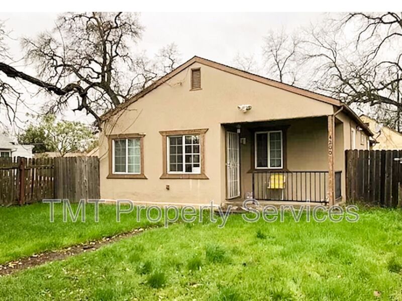 Sacramento House: 4200 35th St
