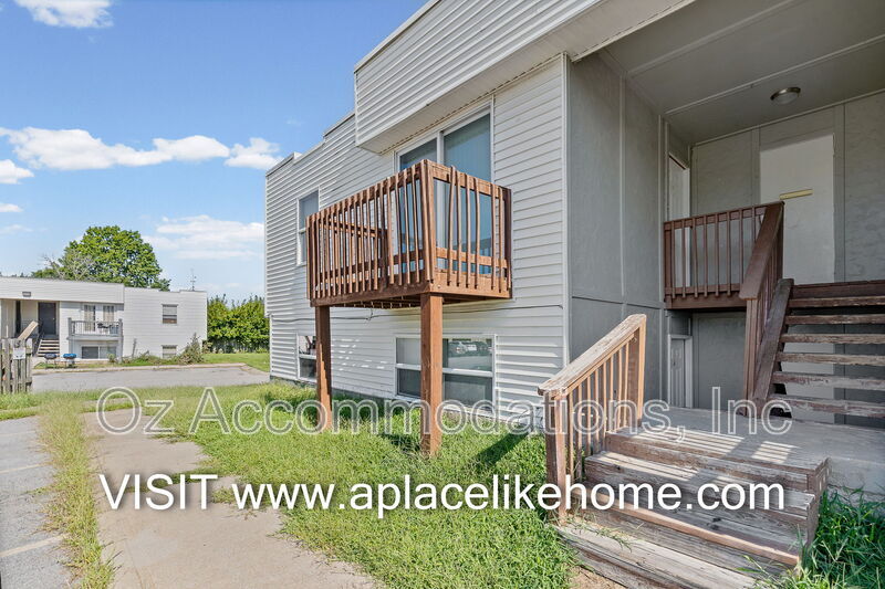 Belton Condo: 8201 Spring Valley Road 15B