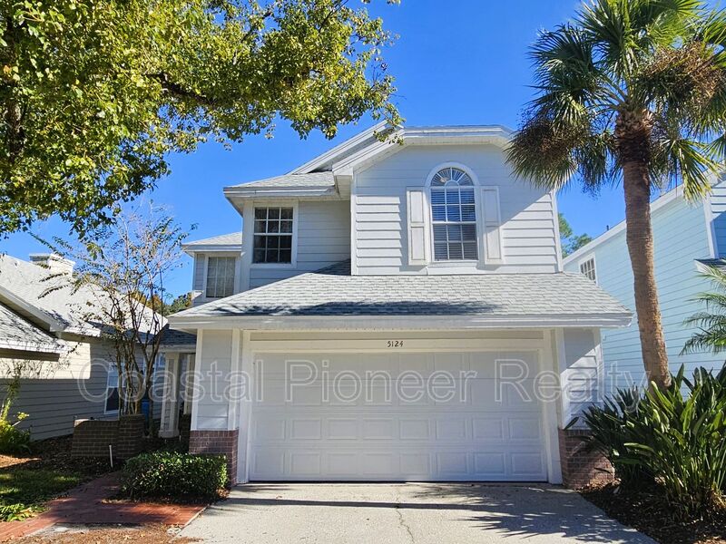 Tampa House: 5124 Sterling Manor Dr