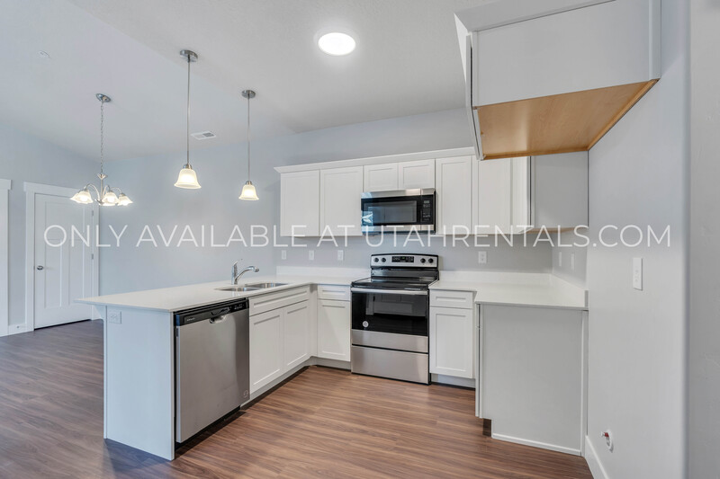 Riverton Condo: 13537 S Commodus Dr