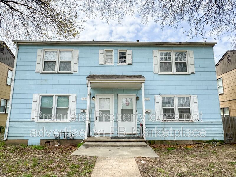 Independence Townhome: 1200 N Union St