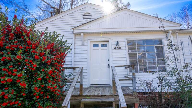 Jackson House: 433 Lawrence Road-NEW