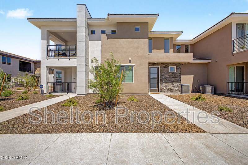 Phoenix Townhome: 2121 W Sonoran Desert Dr, Unit 124