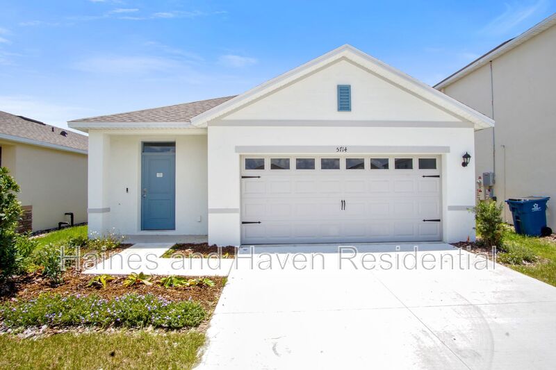 Haines City House: 5714 Somerset Dr