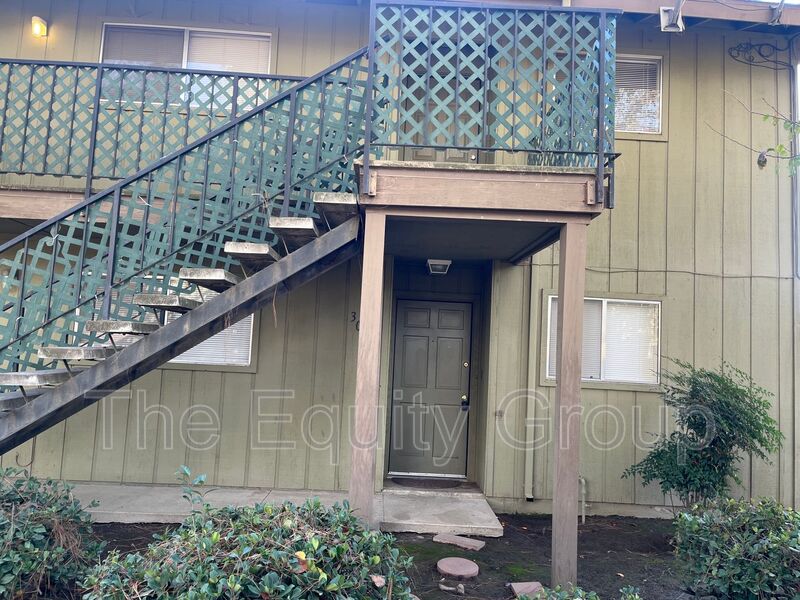 Request a Viewing for 307 N Westfield Drive Tenant Turner