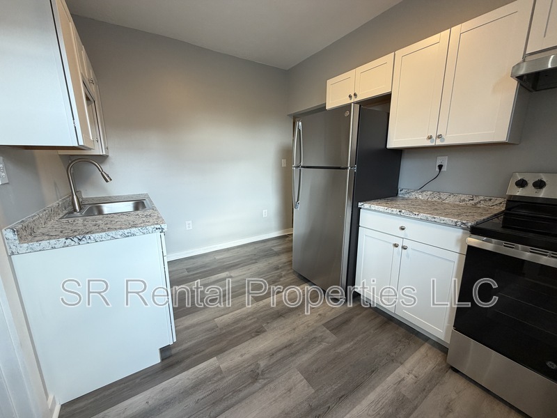 Franklin Condo: 243 S Main St