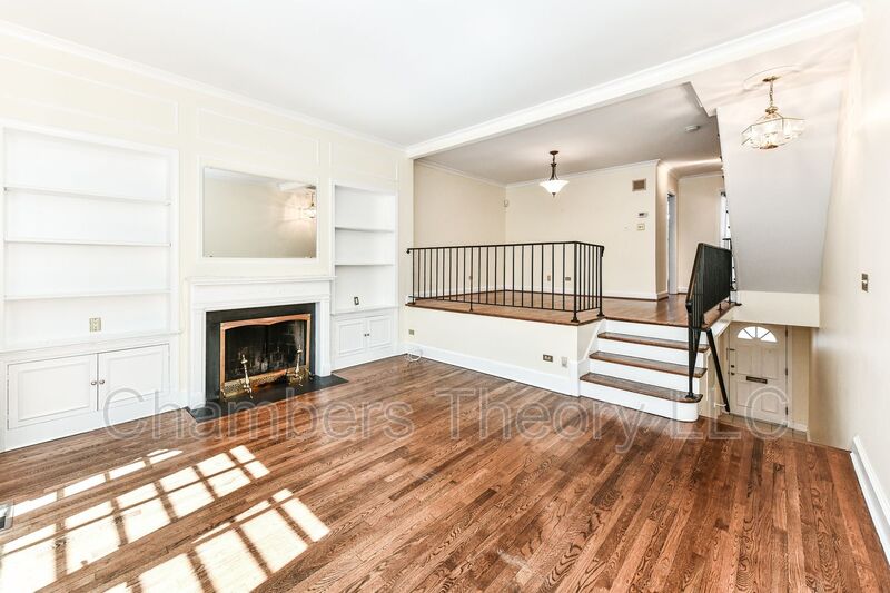 Alexandria House: 120 Princess St